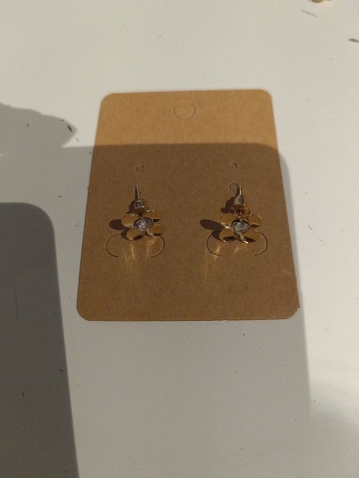 Boucle d'oreille