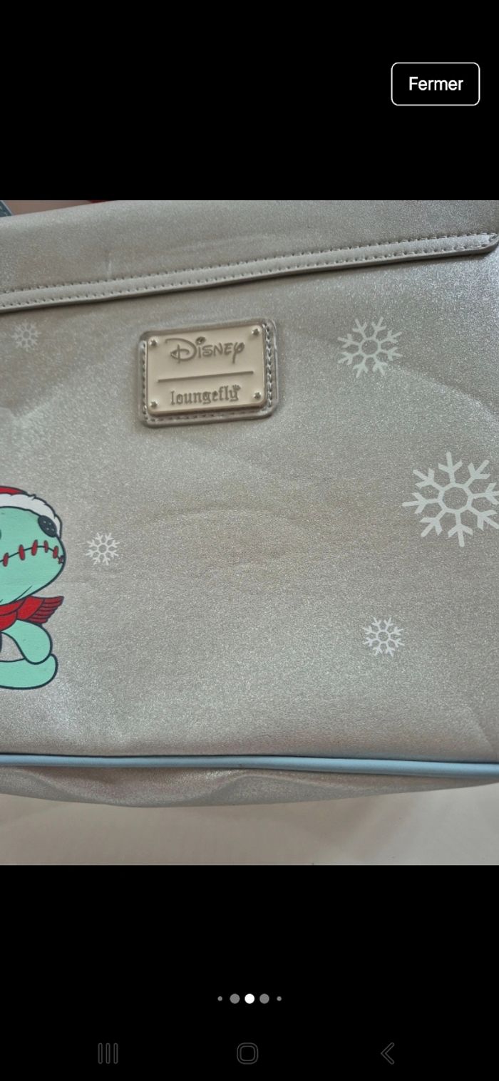 Sac bandoulière loungefly stich édition Noël - photo numéro 9
