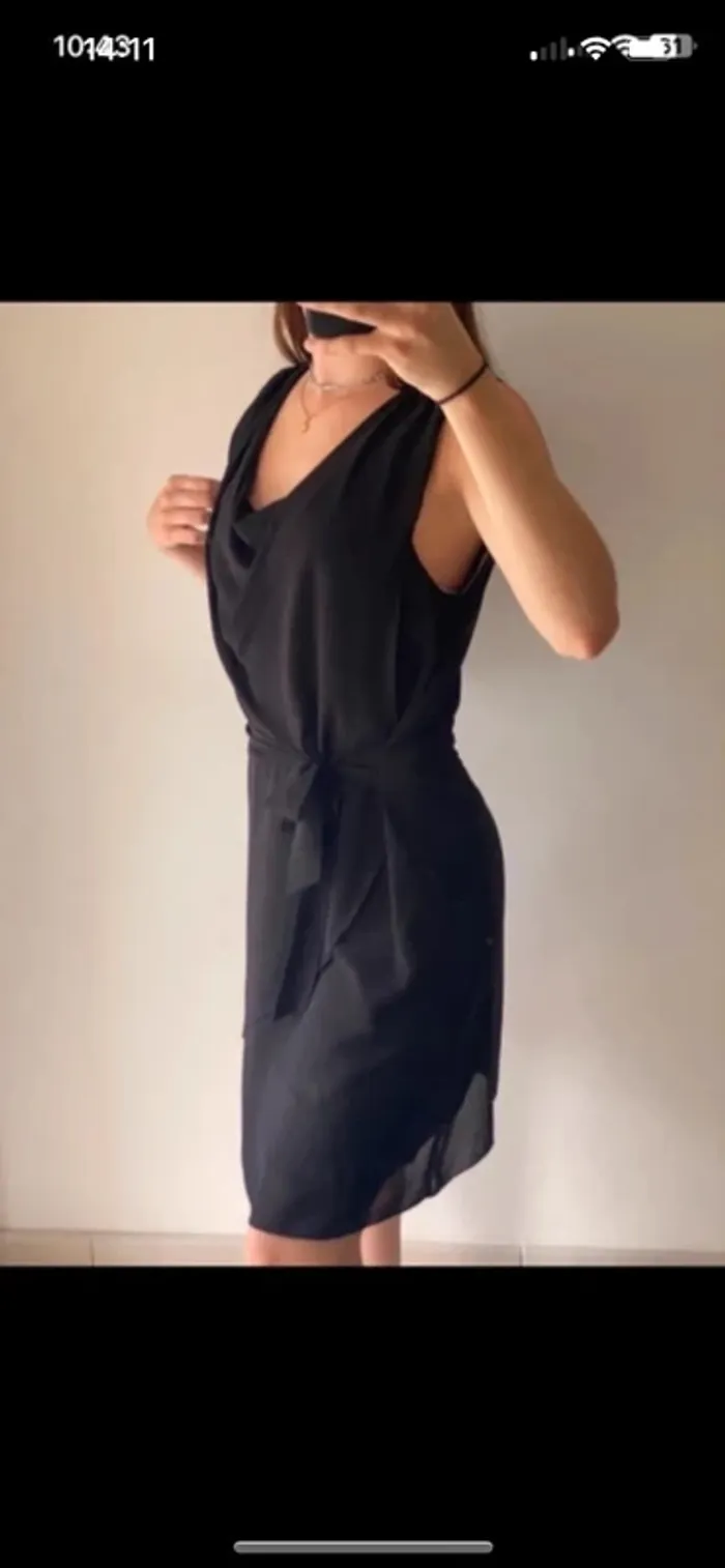 Robe noire - photo numéro 4