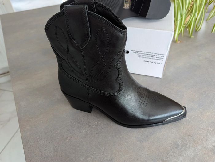 Santiags noires Aldo – Taille 37 – Neuves avec étiquette - photo numéro 8