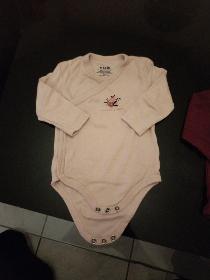 3 bodies - photo numéro 2