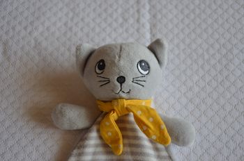 DOUDOU PLAT CHAT GRIS * H&M * 1601