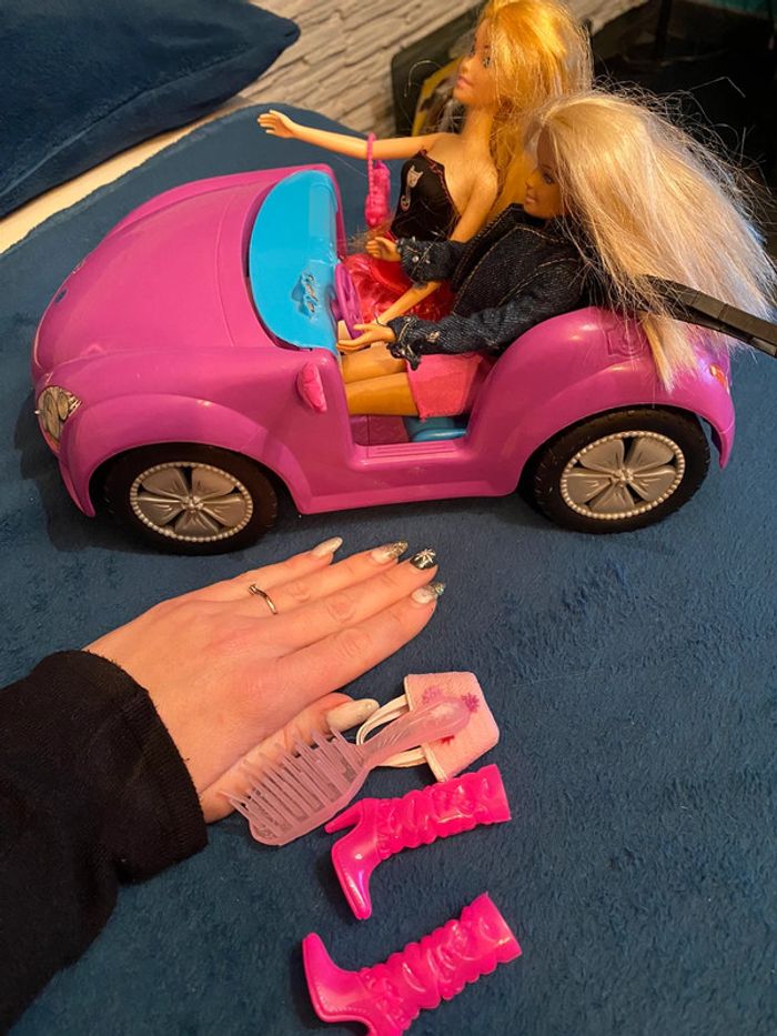 Barbie et voiture - photo numéro 3