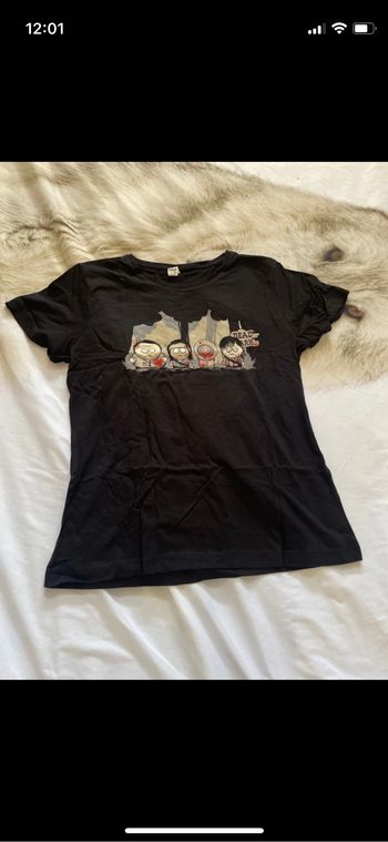 T shirt licences South Park /Walking Dead neuf