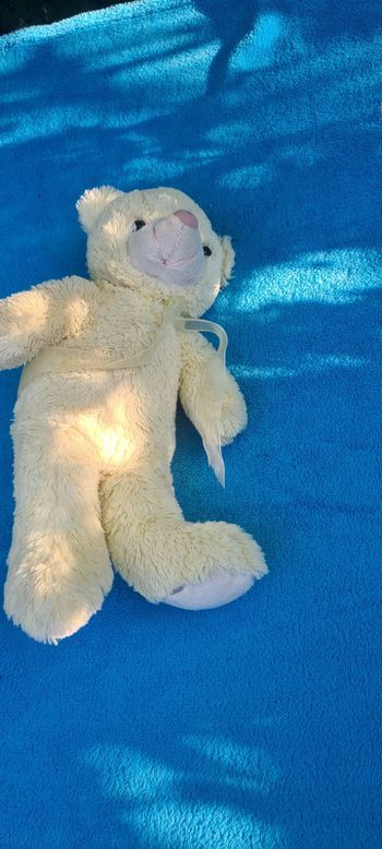 doudou super doux calin Pilou-Pilou jaune paille