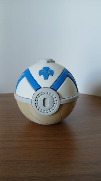 Pokeball Wing Ball