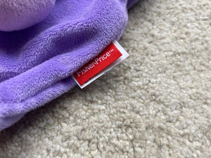 Doudou plat hippopotame violet Fisher Price 🌻 - photo numéro 3