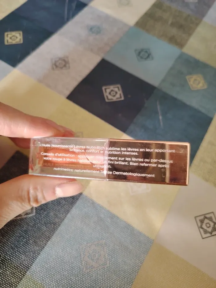 Huile nourrissante lèvres Nutrimetics - photo numéro 2