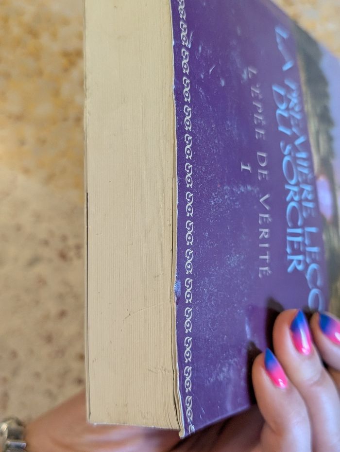 Livre l'épée de vérité - photo numéro 4