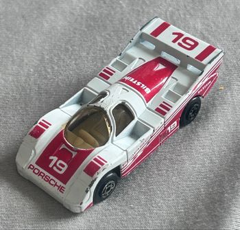 Voiture Porche 956