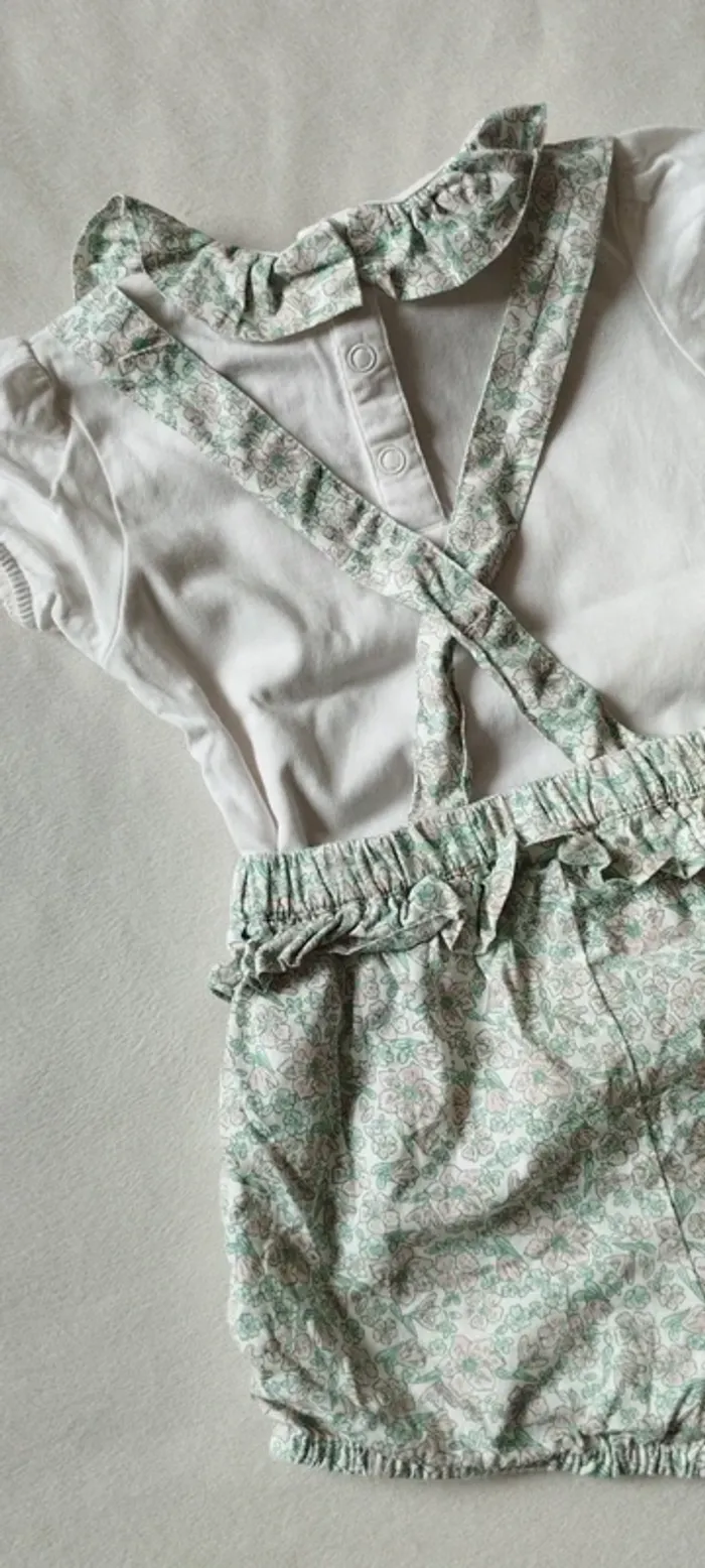 Ensemble bloomer fleuri 24 MOIS - photo numéro 4