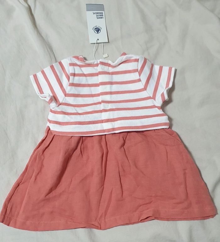 Robe Blanche et Corail 6 Mois - photo numéro 2