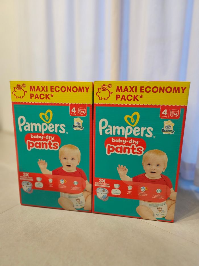Lot de 2 Pampers Baby-Dry Pants Taille 4
