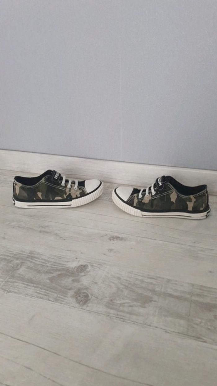 Baskets Pointure 33 - photo numéro 3