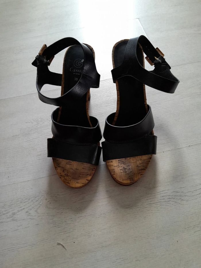 Sandales talons - photo numéro 3