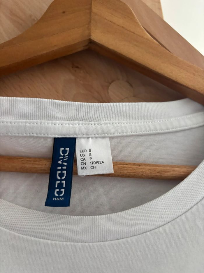 T shirt H&M - photo numéro 2