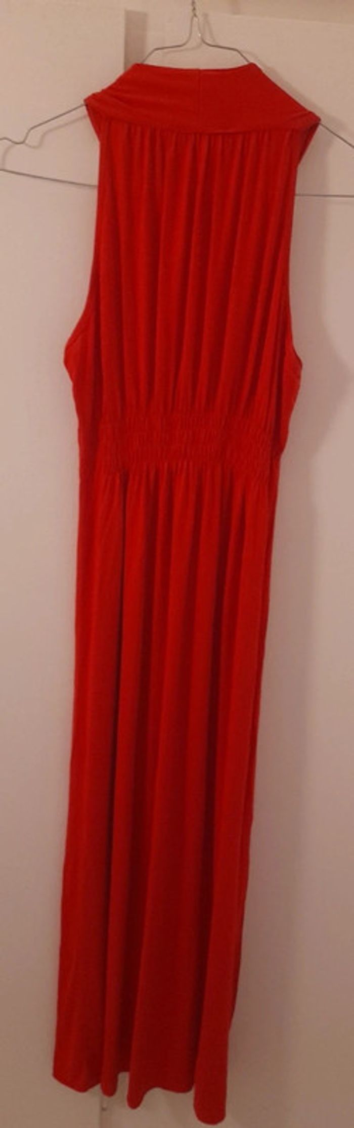 Robe longue rouge à bretelles - photo numéro 2