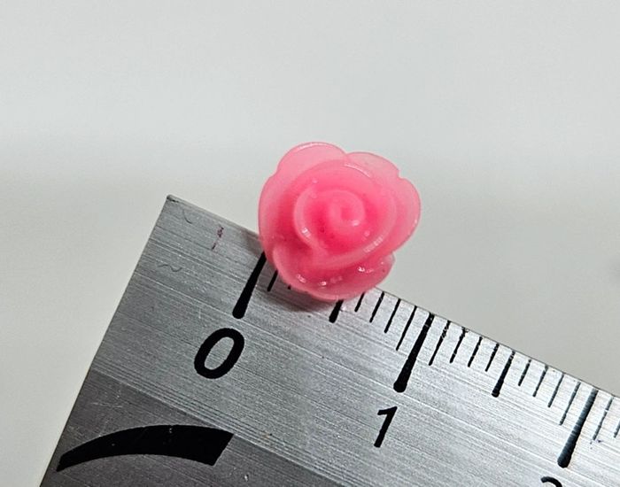 Paire de boucles d'oreilles.
Neuve. Rose rose - photo numéro 4