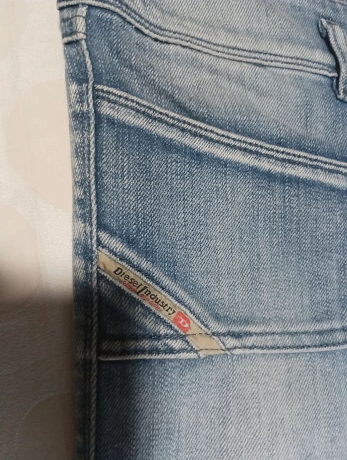 Pantalon jeans court femme Diesel coupe légèrement skinny taille 36/38 - photo numéro 4