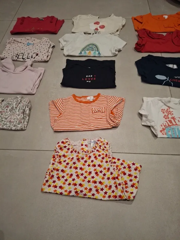 Lot de 14 tee shirts 12 mois fille - photo numéro 2