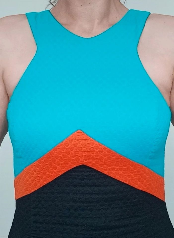 Robe moulante chic nid d abeille taille 38 - photo numéro 3
