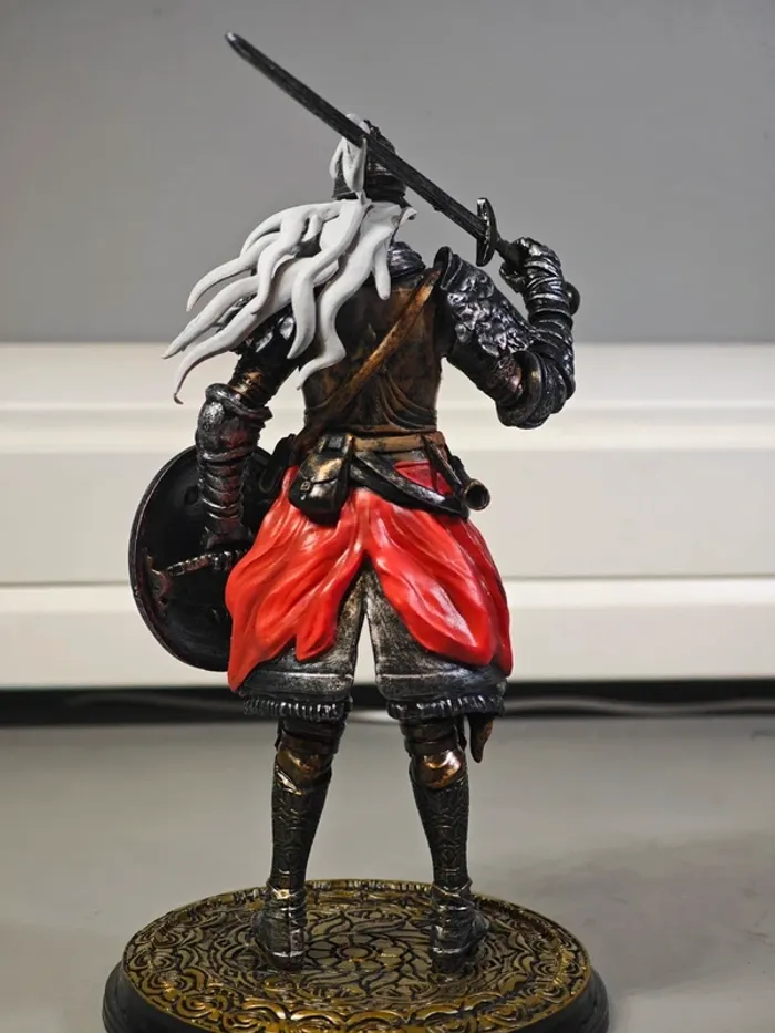 Figurine Elden Ring : Raging Wolf 20cm neuve avec boîte - photo numéro 4