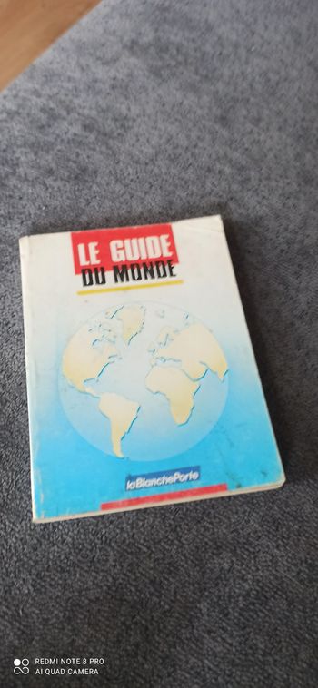 Livre le guide du monde