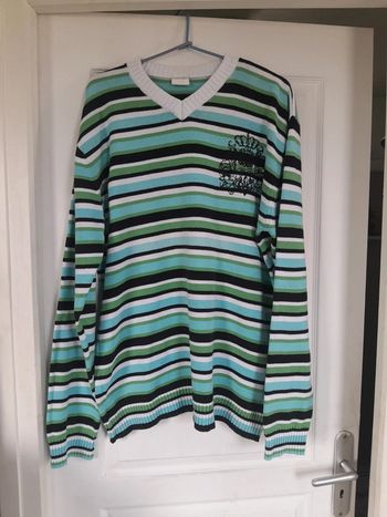 Beau pull coton rayé avec motif