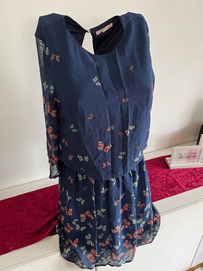Robe de la marque esprit taille 36 en rdv motifs papillons