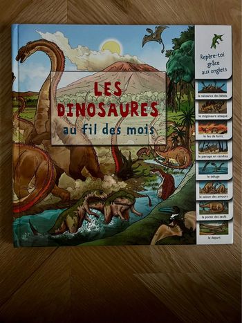 Les dinosaures au fil des mois