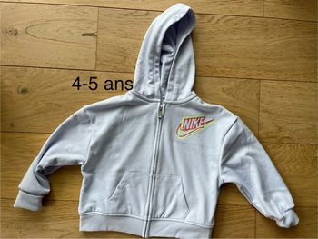 Gilet zippé Nike parme lilas 4-5 ans