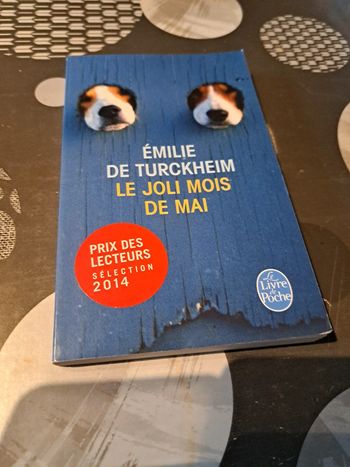 Livre "Le joli mois de mai" d'Émilie De Turckheim