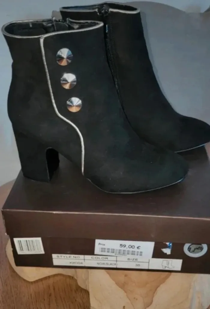 Bottines neuve Prix à d'achat 59€ 36 - photo numéro 7