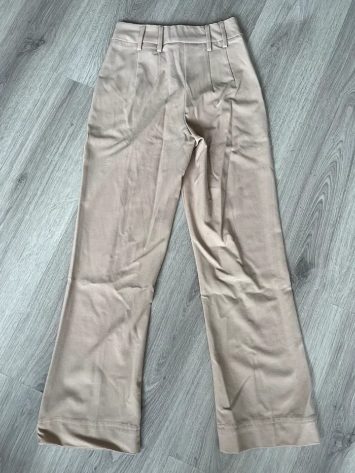 Pantalon beige crème Bershka taille 34 - photo numéro 4