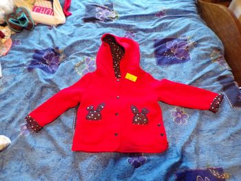 Gilet coquelicot 18 mois neuf