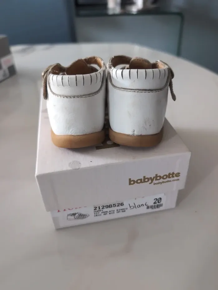 Sandales babybotte taille 20 - photo numéro 4