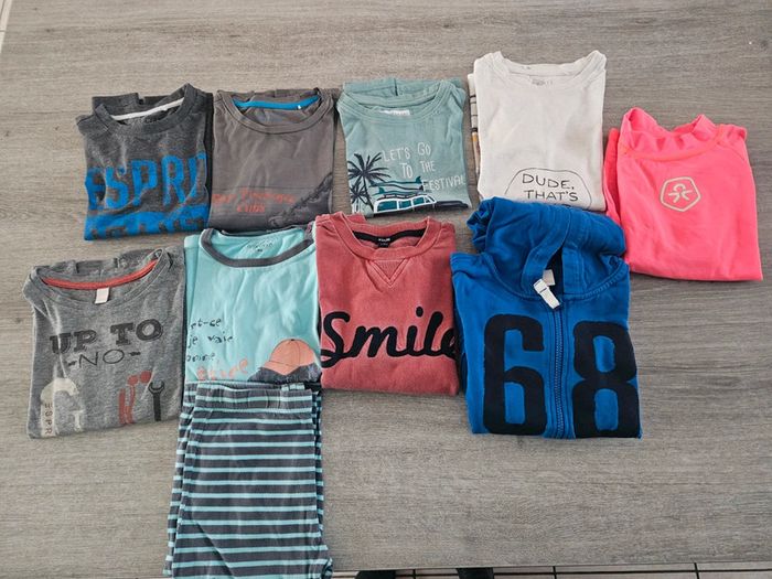 Lot 9 vêtements garçon 6 ans