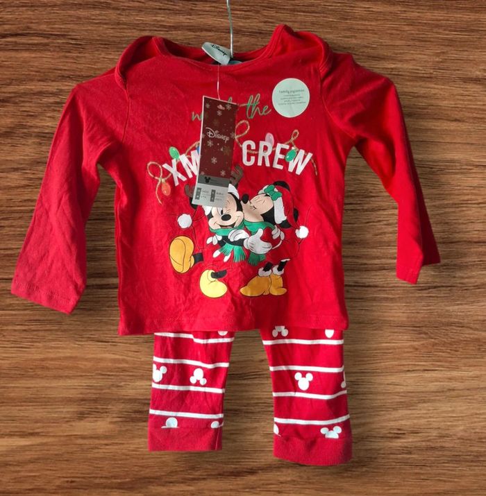 Ensemble pyjama Mickey et Minnie