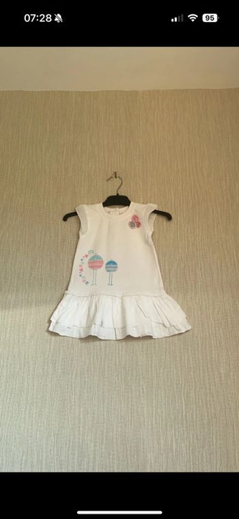 Robe blanche 2 ans