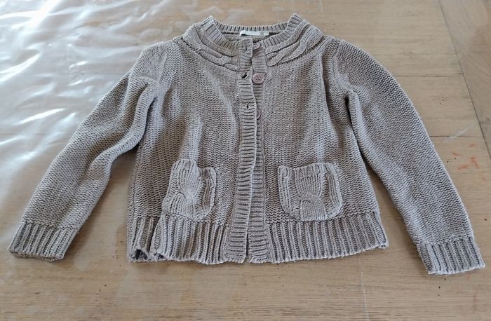 Gilet fille 6ans en bon état