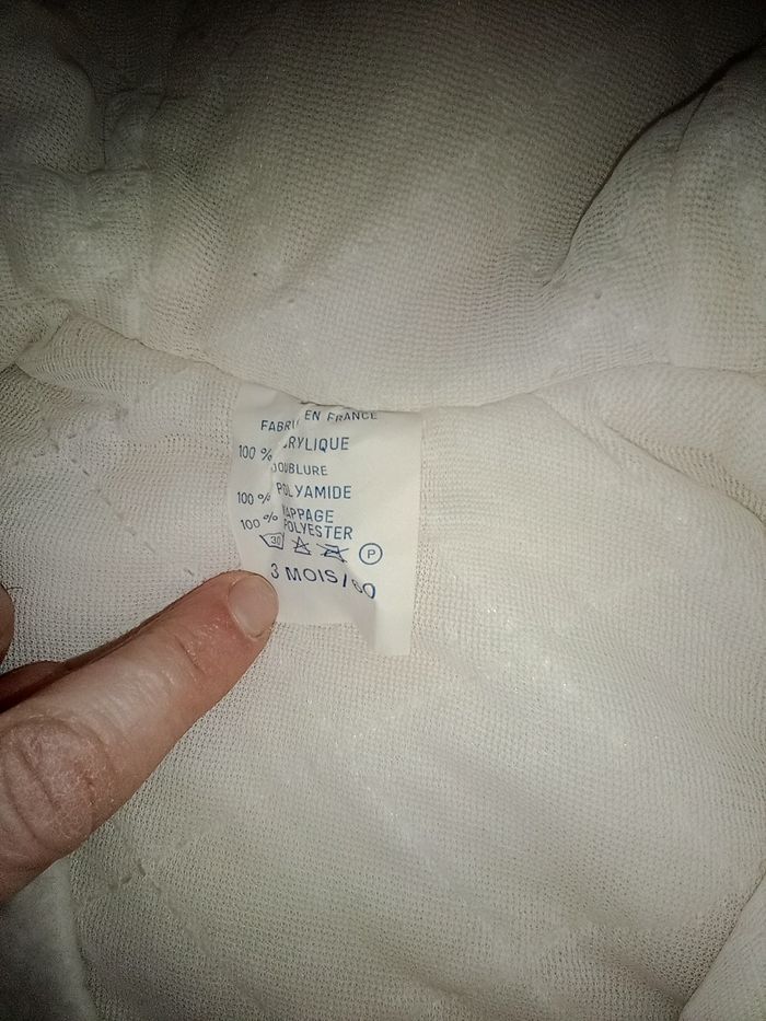 Combinaison blanche 3 mois - photo numéro 2