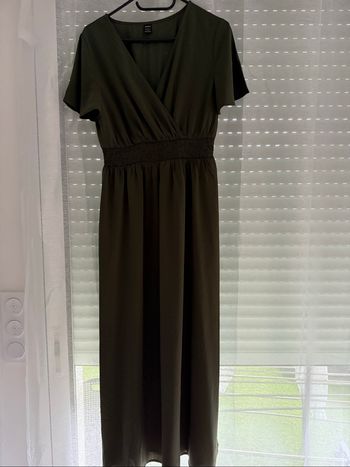 Robe longue kaki col V - Neuve jamais portée