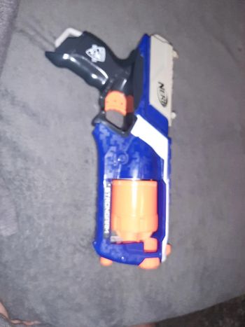 Nerf strongarm