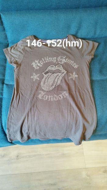 T-shirt fille taille 146-152. 11-12 ans