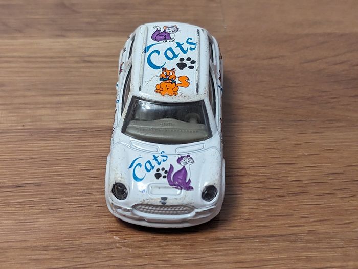 Petite voiture "Cats / chats" - photo numéro 4