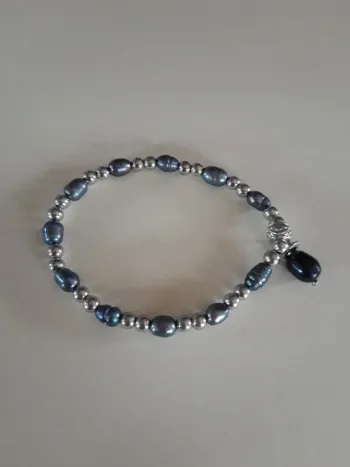 Joli bracelet fantaisie élastique