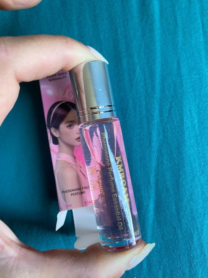 Parfum pour femme phéromones - photo numéro 2