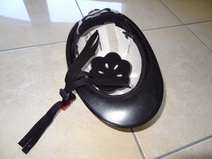 Bombe equitation neuve Fouganza - photo numéro 2