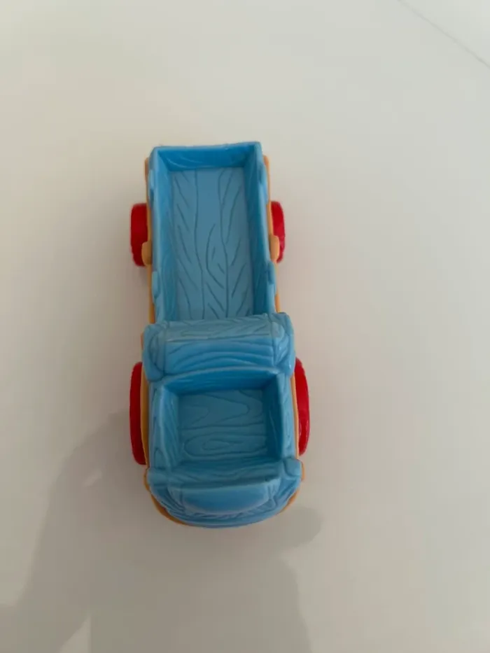 Petite voiture / camion - photo numéro 3