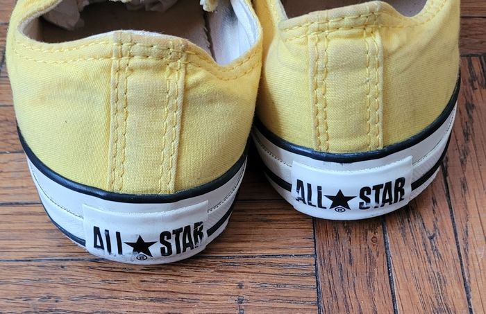 Converses jaunes basses - photo numéro 5